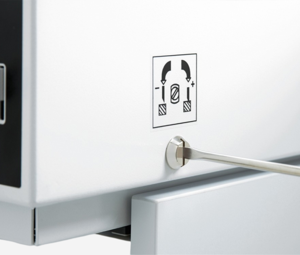 Réglage hauteur de la lame du massicot électrique A3 4315 IDEAL